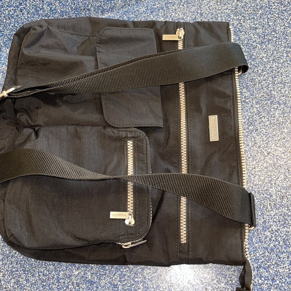 BAGGALLINI - Picture 6 of 6